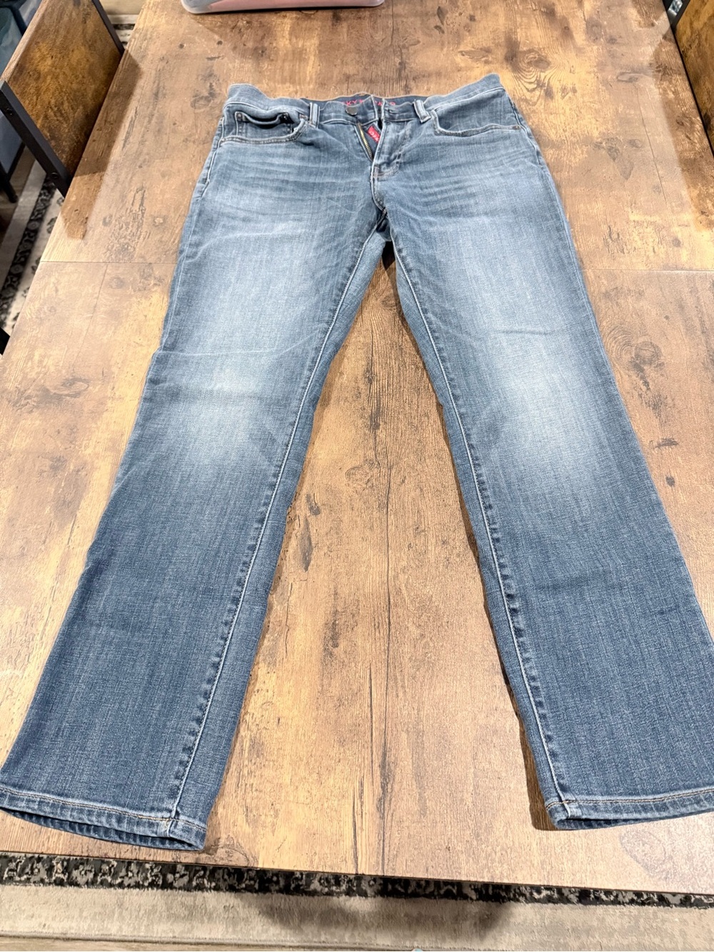 Lucky Brand Men's Straight Jeans in Light Wash Blue